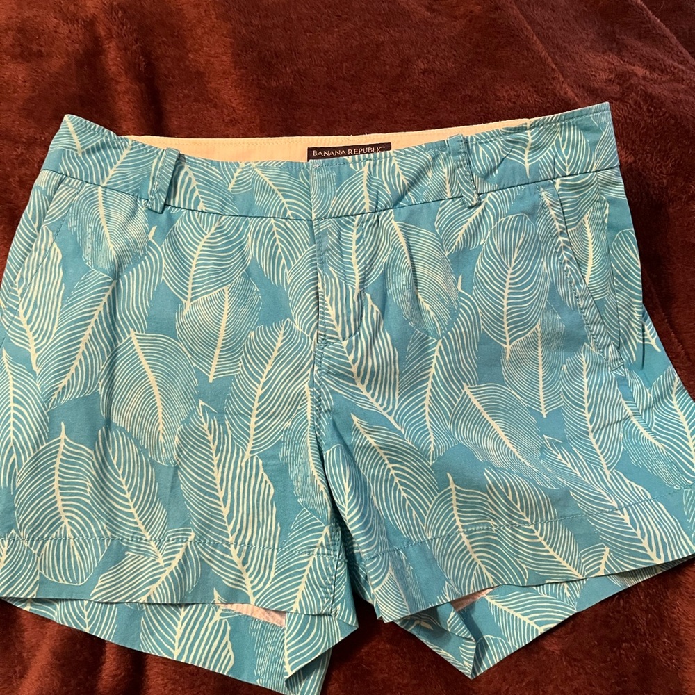 Banana Republic Blue Bermudas Lightweight Tailored